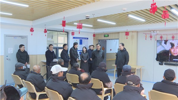 巩文生走访慰问困难群体