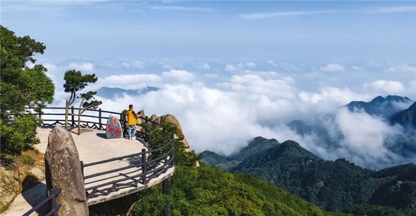 九华山风景区：远方的客人请你留下来